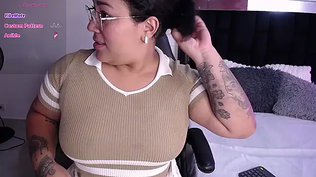 Snapshot of CataleyaRoselle chatting on February 14, 2026, 4:59 pm CataleyaRoselle online show from February 14, 2026, 4:59 pm