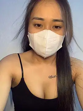 NinaBaby22 online show from May 18, 2026, 7:03 am