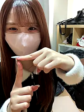 nana1234567 online show from December 17, 2025, 1:11 am