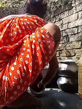 Snapshot of Sweet-rumi chatting on December 16, 2025, 6:40 am Sweet-rumi online show from December 16, 2025, 6:40 am