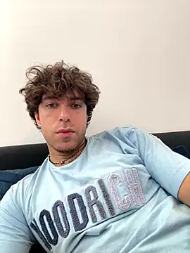 icyninesix online show from December 14, 2025, 8:09 am