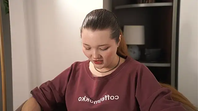 CarlitaWyler online show from December 18, 2025, 12:00 pm