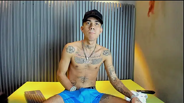 AYALA TATTOO online show from December 15, 2025, 10:14 pm