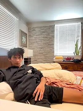 Snapshot of jhaycobXgarcia chatting on December 15, 2025, 12:26 am jhaycobXgarcia online show from December 15, 2025, 12:26 am