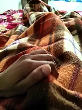 Snapshot of kalnsuhn chatting on January 13, 2026, 5:02 am kalnsuhn online show from January 13, 2026, 5:02 am