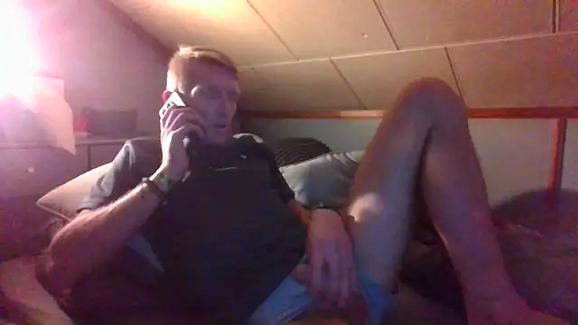 Snapshot of salmo66666 chatting on March 19, 2026, 6:23 pm salmo66666 online show from March 19, 2026, 6:23 pm