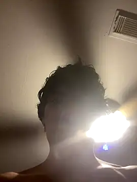 Snapshot of Kinggg_Angggel chatting on December 14, 2025, 6:41 am Kinggg Angggel online show from December 14, 2025, 6:41 am