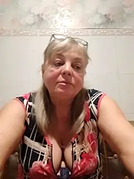 Snapshot of LinaLight88 chatting on January 8, 2026, 9:06 pm LinaLight88 online show from January 8, 2026, 9:06 pm