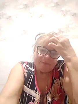 Snapshot of LinaLight88 chatting on February 4, 2026, 9:09 pm LinaLight88 online show from February 4, 2026, 9:09 pm