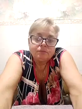 Snapshot of LinaLight88 chatting on February 7, 2026, 8:34 pm LinaLight88 online show from February 7, 2026, 8:34 pm