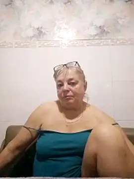 Snapshot of LinaLight88 chatting on February 26, 2026, 8:52 pm LinaLight88 online show from February 26, 2026, 8:52 pm