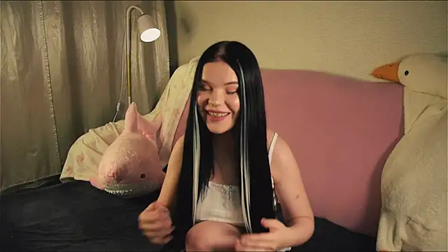 Snapshot of PinkSharky chatting on December 15, 2025, 4:22 pm PinkSharky online show from December 15, 2025, 4:22 pm