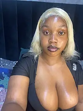 Snapshot of THICKBARBIE32 chatting on July 8, 2026, 1:10 am THICKBARBIE32 online show from July 8, 2026, 1:10 am