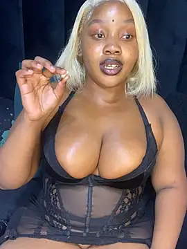 Snapshot of THICKBARBIE32 chatting on July 8, 2026, 9:19 pm THICKBARBIE32 online show from July 8, 2026, 9:19 pm