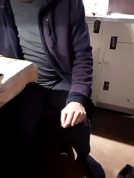 Snapshot of Quebec46 chatting on January 12, 2026, 7:08 pm Quebec46 online show from January 12, 2026, 7:08 pm