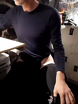 Snapshot of Quebec46 chatting on February 14, 2026, 6:37 pm Quebec46 online show from February 14, 2026, 6:37 pm