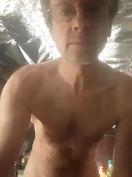 Snapshot of Quebec46 chatting on February 15, 2026, 7:51 am Quebec46 online show from February 15, 2026, 7:51 am