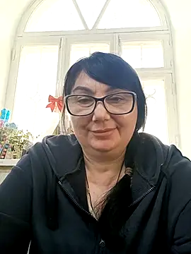 MariSwan222 online show from May 19, 2026, 9:26 am
