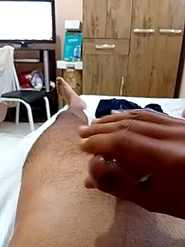 Snapshot of ElicitedMotive chatting on February 8, 2026, 9:18 pm ElicitedMotive online show from February 8, 2026, 9:18 pm