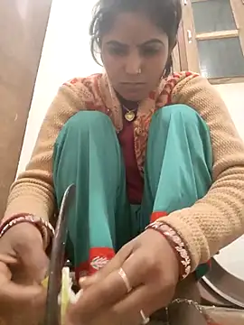 Lucky hote online show from December 17, 2025, 1:00 am