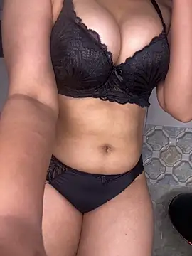 Snapshot of Oh_Priya chatting on February 12, 2026, 6:03 pm Oh Priya online show from February 12, 2026, 6:03 pm