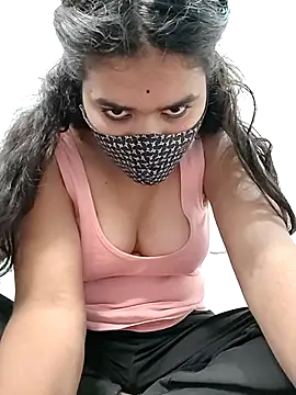 Snapshot of Cut_madhuri chatting on December 21, 2025, 9:05 am Cut madhuri online show from December 21, 2025, 9:05 am