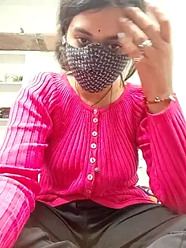 Snapshot of Cut_madhuri chatting on February 5, 2026, 12:26 am Cut madhuri online show from February 5, 2026, 12:26 am