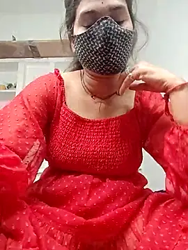 Snapshot of Cut_madhuri chatting on February 18, 2026, 5:42 pm Cut madhuri online show from February 18, 2026, 5:42 pm