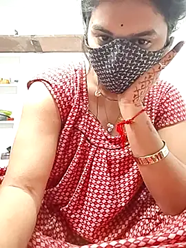 Snapshot of Cut_madhuri chatting on March 2, 2026, 7:15 am Cut madhuri online show from March 2, 2026, 7:15 am