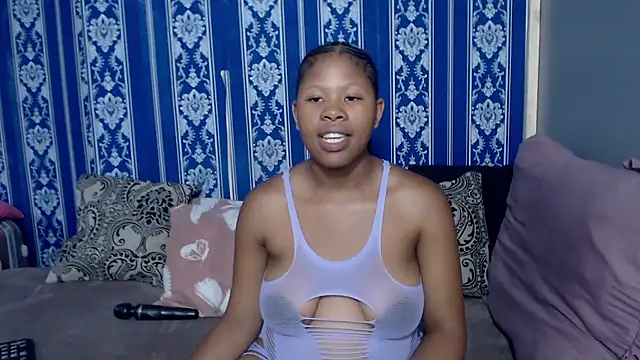 Snapshot of TemptingCloeXx chatting on January 11, 2026, 8:30 am TemptingCloeXx online show from January 11, 2026, 8:30 am