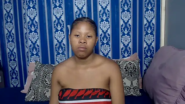 Snapshot of TemptingCloeXx chatting on January 15, 2026, 7:17 pm TemptingCloeXx online show from January 15, 2026, 7:17 pm