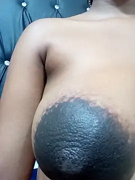 Snapshot of TemptingCloeXx chatting on February 28, 2026, 2:18 pm TemptingCloeXx online show from February 28, 2026, 2:18 pm