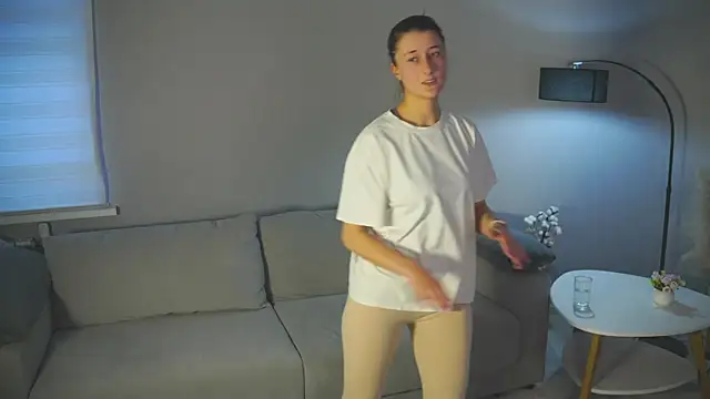 Snapshot of MarloAltig chatting on December 16, 2025, 3:22 am MarloAltig online show from December 16, 2025, 3:22 am