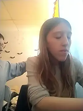 Snapshot of Briar_y_Blair chatting on January 11, 2026, 2:44 pm Briar y Blair online show from January 11, 2026, 2:44 pm