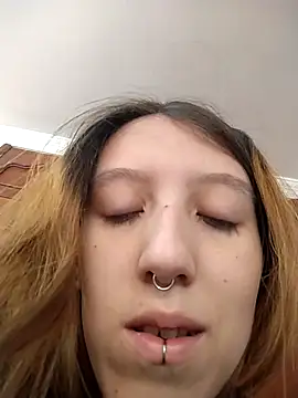 Snapshot of Briar_y_Blair chatting on January 13, 2026, 1:27 pm Briar y Blair online show from January 13, 2026, 1:27 pm