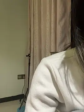 Snapshot of mengmeng776 chatting on February 9, 2026, 1:37 pm mengmeng776 online show from February 9, 2026, 1:37 pm