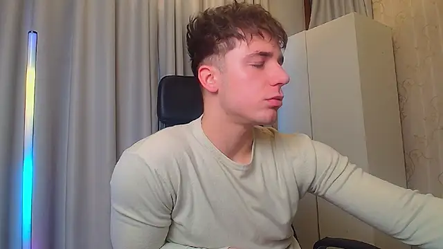 KellenWest online show from March 15, 2026, 5:13 am