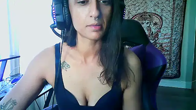 Snapshot of GoddessVikkii chatting on February 23, 2026, 6:38 pm GoddessVikkii online show from February 23, 2026, 6:38 pm