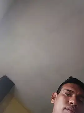 Snapshot of hi2767 chatting on December 16, 2025, 10:15 pm hi2767 online show from December 16, 2025, 10:15 pm