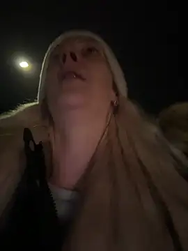 Snapshot of Melina_Diamond chatting on February 2, 2026, 8:29 pm Melina Diamond online show from February 2, 2026, 8:29 pm