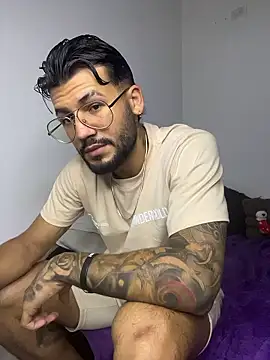 Snapshot of thedragonboyxxx chatting on January 8, 2026, 4:26 am thedragonboyxxx online show from January 8, 2026, 4:26 am