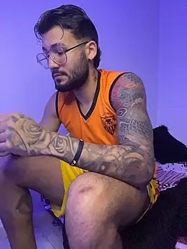 Snapshot of thedragonboyxxx chatting on January 14, 2026, 4:18 am thedragonboyxxx online show from January 14, 2026, 4:18 am