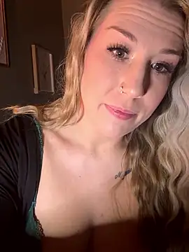 GeneralMamaXo online show from January 8, 2026, 12:57 am