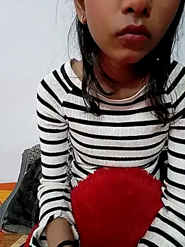 Snapshot of Mustardqueen62 chatting on January 5, 2026, 7:39 pm Mustardqueen62 online show from January 5, 2026, 7:39 pm