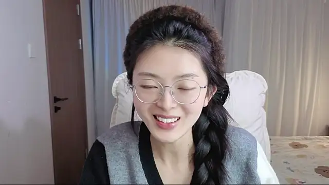 Snapshot of Koikoi___ chatting on February 11, 2026, 4:50 am Koikoi online show from February 11, 2026, 4:50 am