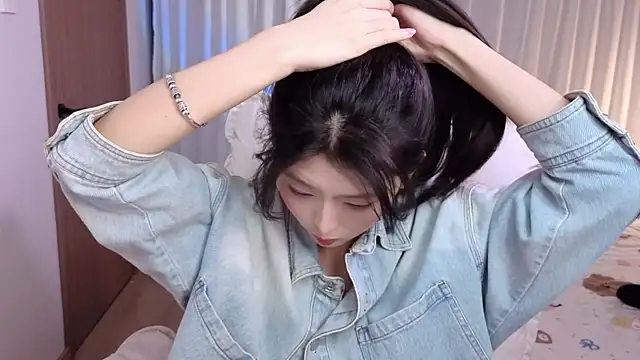 Snapshot of Koikoi___ chatting on February 27, 2026, 4:12 am Koikoi online show from February 27, 2026, 4:12 am