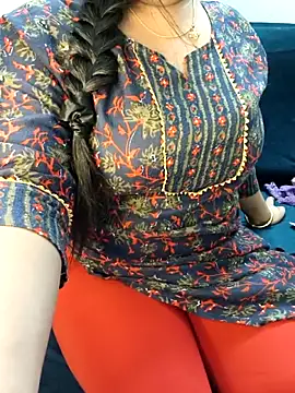 Snapshot of SSiya- chatting on February 20, 2026, 6:41 pm SSiya- online show from February 20, 2026, 6:41 pm