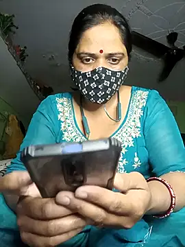 Snapshot of DIRTY-MOMS chatting on March 6, 2026, 4:03 pm DIRTY-MOMS online show from March 6, 2026, 4:03 pm