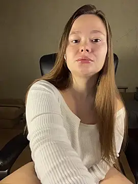 Snapshot of CaramelleSugarr chatting on February 8, 2026, 4:43 pm CaramelleSugarr online show from February 8, 2026, 4:43 pm