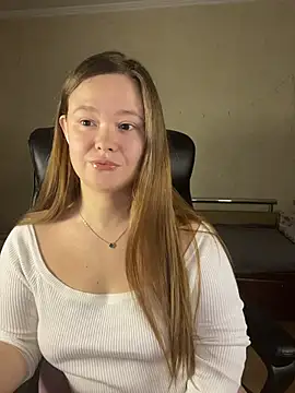 Snapshot of CaramelleSugarr chatting on February 22, 2026, 3:32 pm CaramelleSugarr online show from February 22, 2026, 3:32 pm